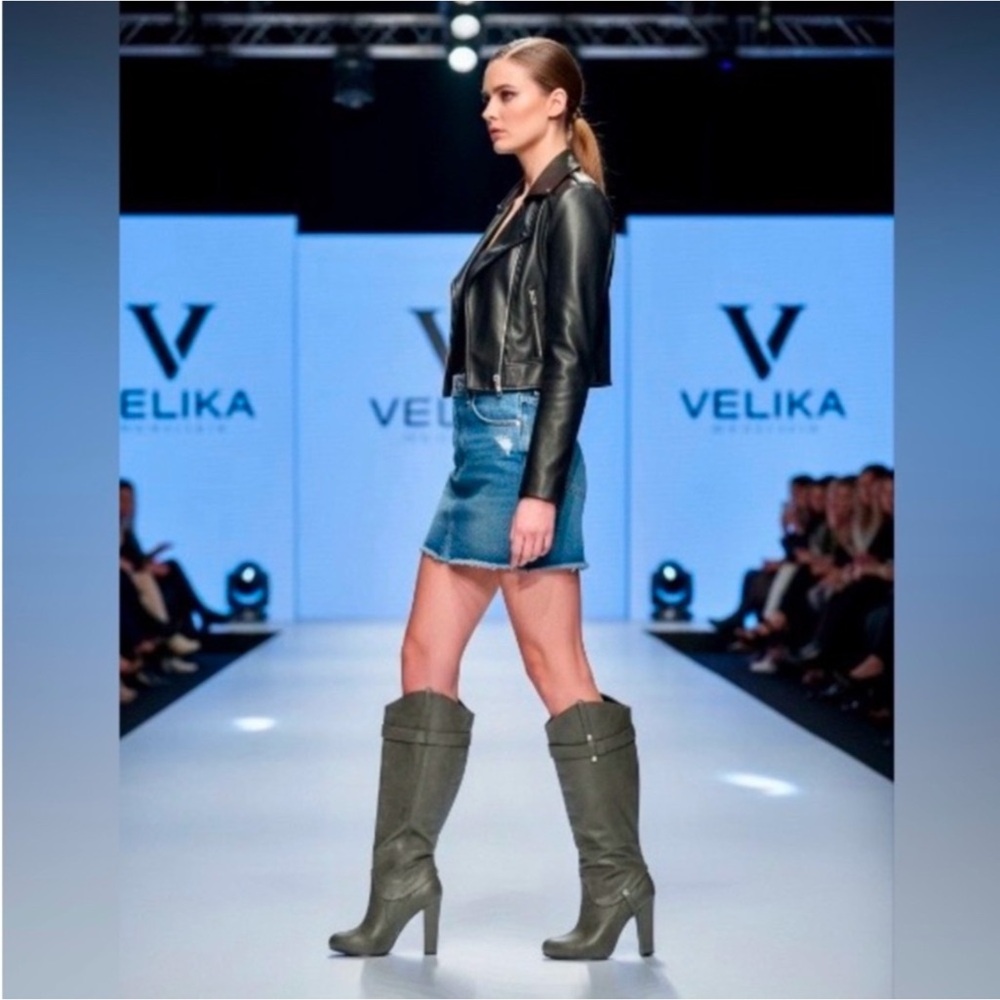 Authentic Velika grey leather convertible ankle to tall harness boots sz 7
